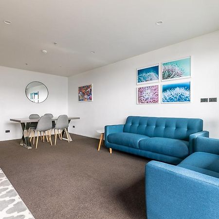 2 Bedroom Apt W/ Private Balcony + Netflix Near Spark! Auckland Exterior photo