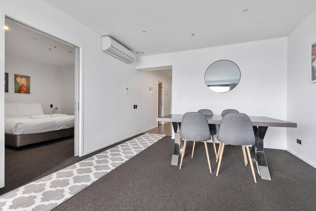 2 Bedroom Apt W/ Private Balcony + Netflix Near Spark! Auckland Exterior photo